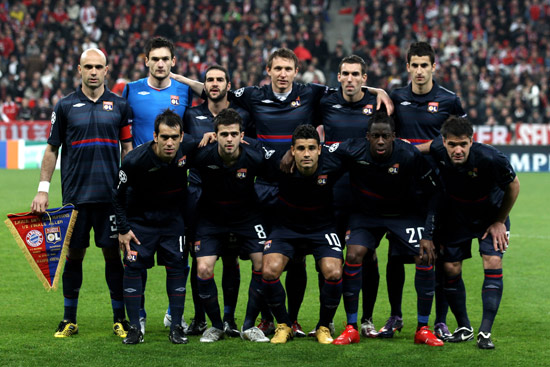 日职联战报：两队屡失良机，东京绿茵0-0福冈黄蜂（日职联赛况：东京绿茵与福冈黄蜂互交白卷，两队错失良机不断）