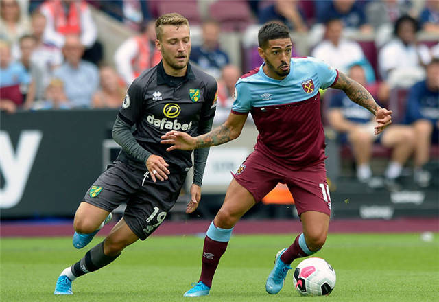 罗马诺：萨拉赫缺席欧冠为斯洛特和管理层共同决定（罗马诺：萨拉赫无缘欧冠，决定由斯洛特与管理层共同作出）