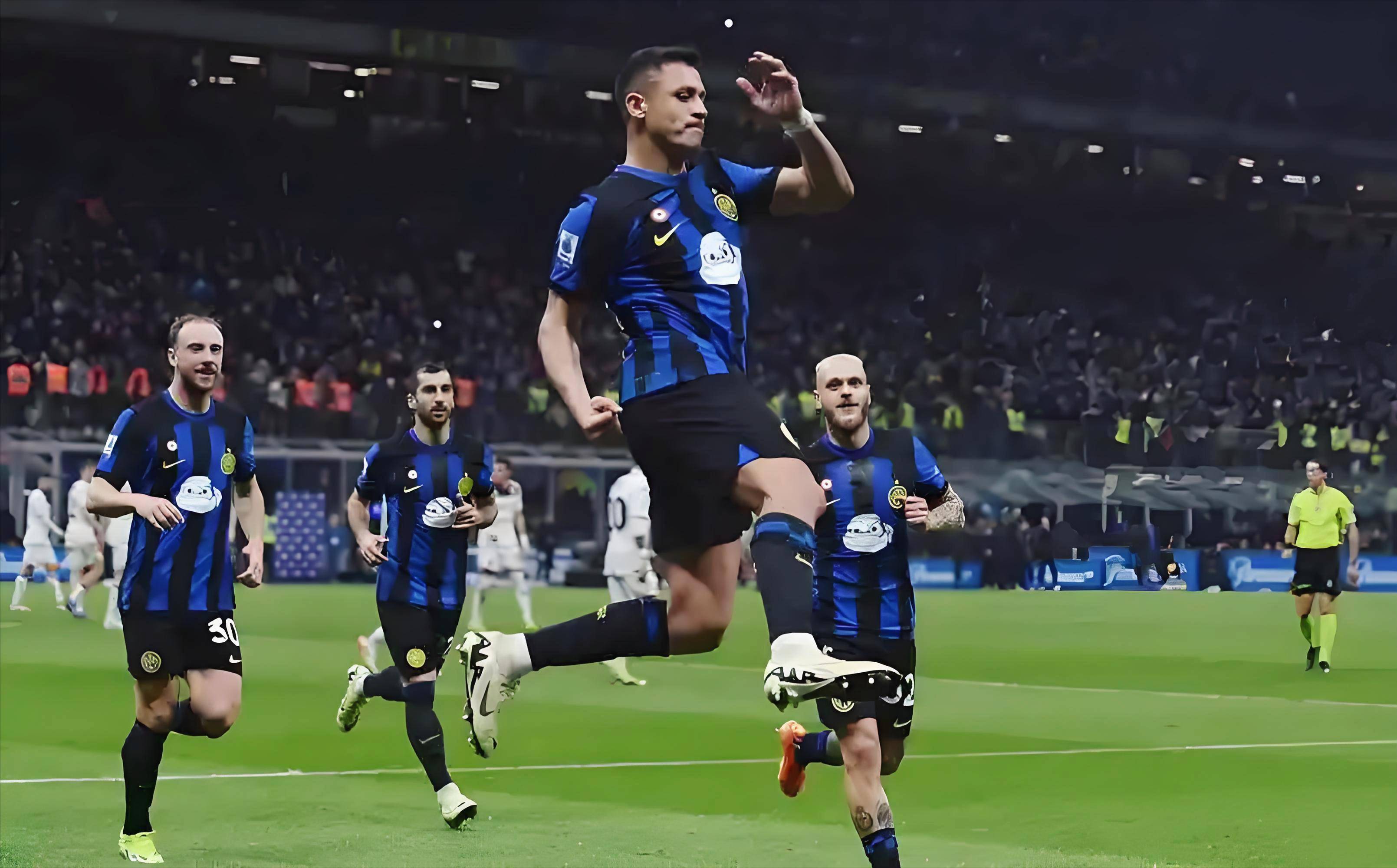 热议国足选帅：本土教练是陪标的；选土帅洋帅都是领导一句话（国足选帅惹热议：本土教练成陪跑，土洋之争终听领导一声令下）