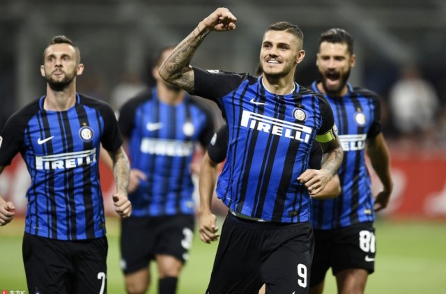 诺伊尔：第三球我知道出击会冒很大风险，当时想提前化解危险（诺伊尔谈第三球：明知出击高风险，只求提前化解险情）