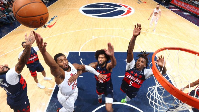 比肩阿德和埃托奥，劳塔罗本赛季出战的三场欧冠比赛均有进球（劳塔罗本季欧冠三战皆破门，与阿德、埃托奥并列纪录）