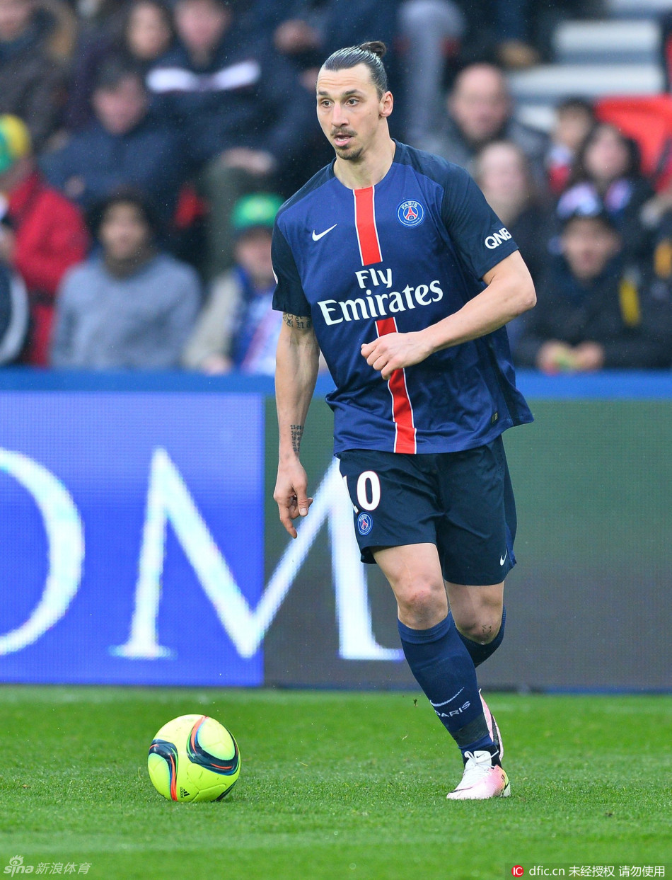 曾引起争议，西安国际足球中心草坪已重新铺设，明年3月达标（曾引争议的西安国际足球中心草坪已重铺，预计明年3月达标）