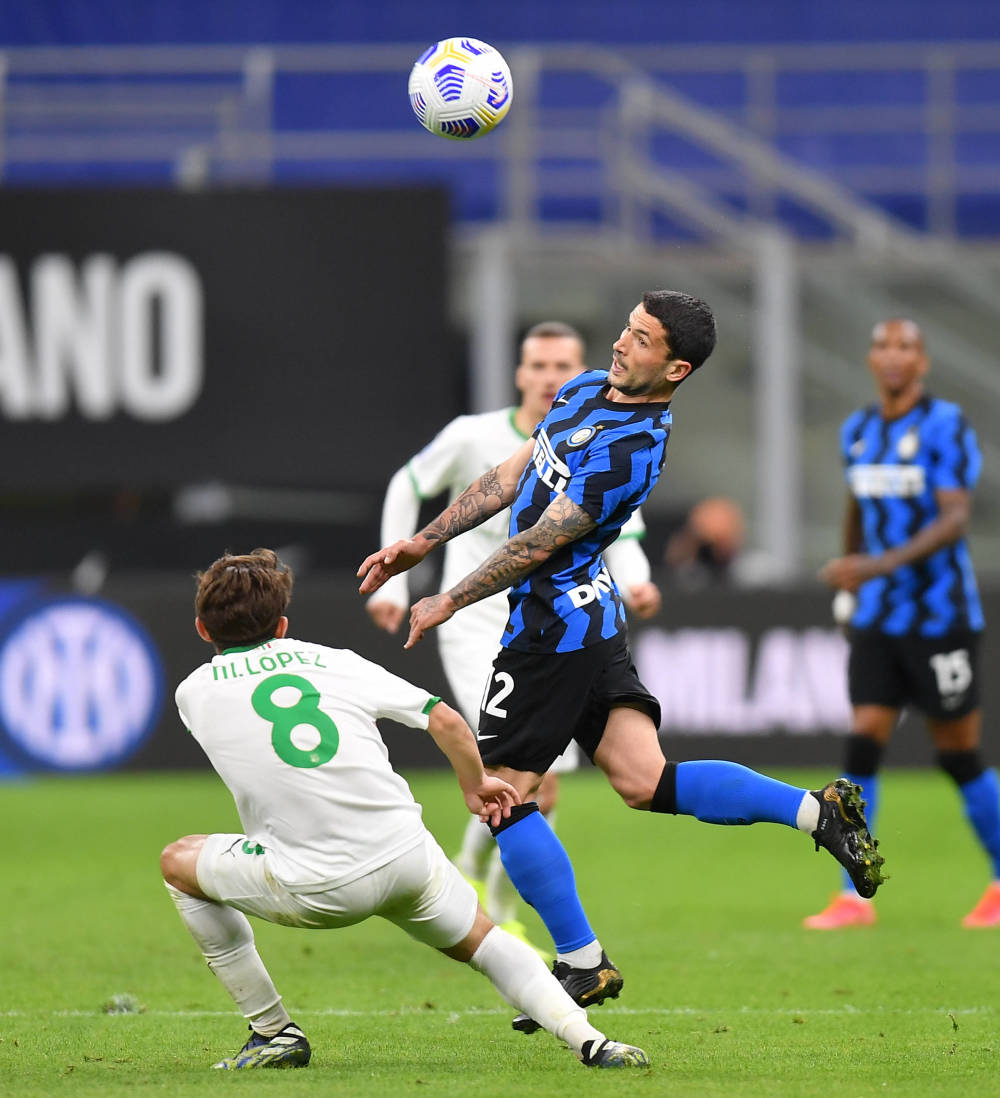 巴萨官方：欧冠对法鹰为高风险，将启动客队球迷安全管控预案（巴萨通告：欧冠对阵法鹰被定为高风险，将启用客队球迷安保预案）