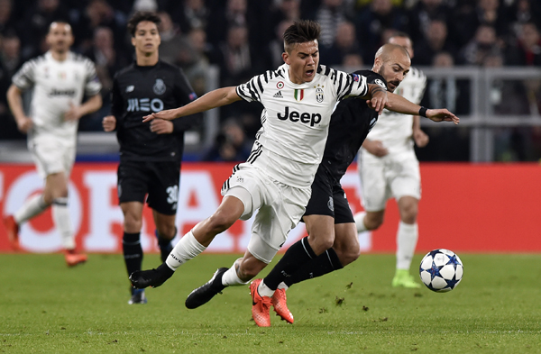 湖人詹姆斯关键三分锁定胜利（詹姆斯命中致胜三分，湖人拿下胜利）